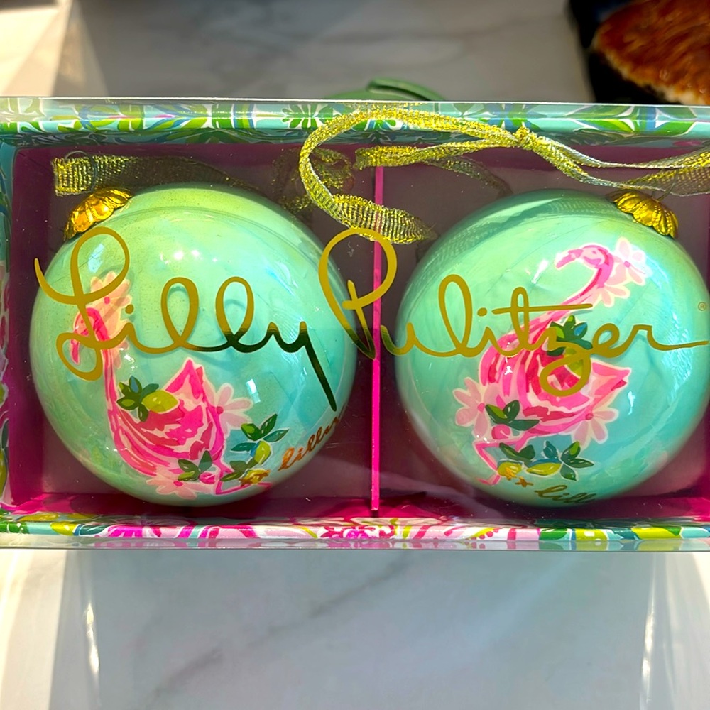 NWB two Lilly Pulitzer ornaments with flamingos on them! Sale for multi sets